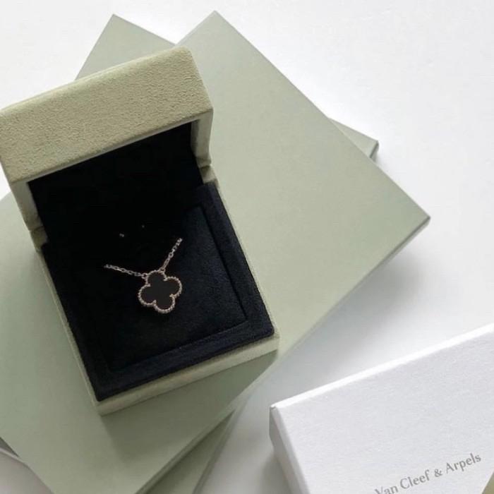 Clover Necklace/Earring Onyx 1 Clover/Kalung & Anting Emas Fashion 18K Diamond Jewelry-370KBD2000CHLS/262ABD742RY-HT