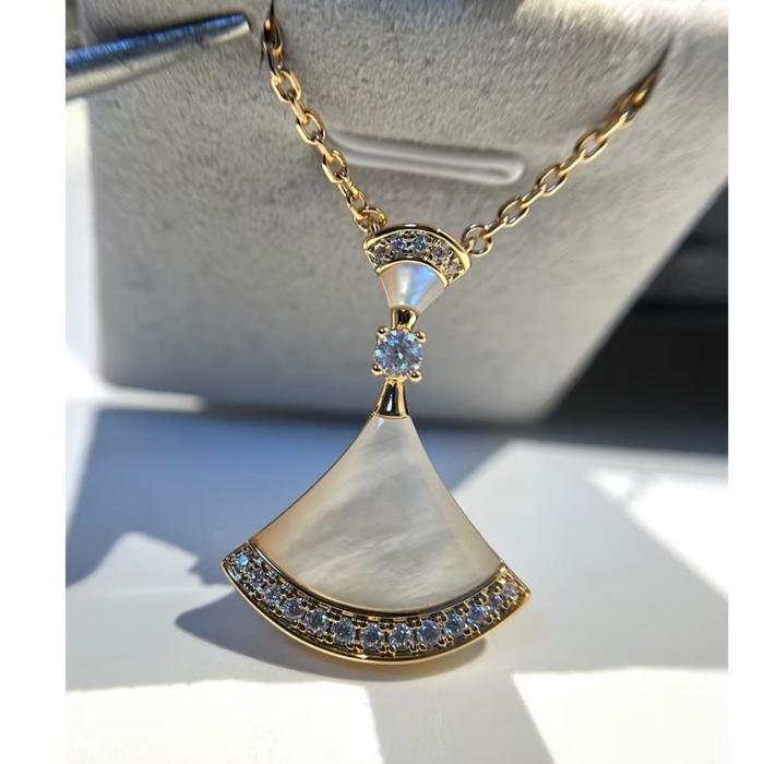 Mop Pearl Diva Pendant Diamond/Kalung Berlian Diva-Diamond Jewelry-411KBD12000RY-HT
