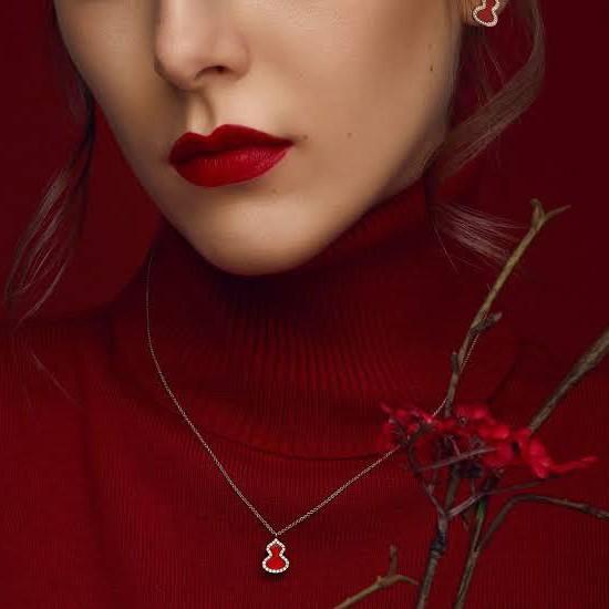 Red charnelian eight wulu pemdant diamond 18k-Diamond Jewelry MAG