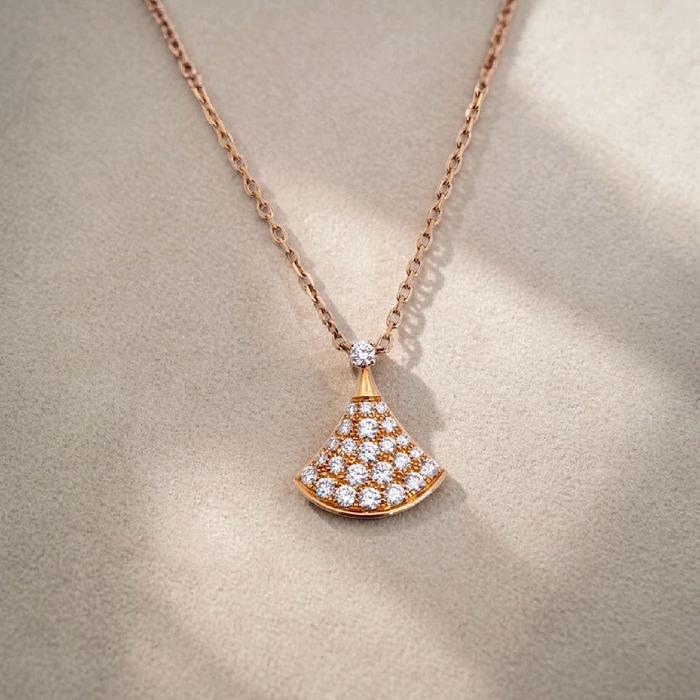 Diva's Dream Necklace 18K / Diamond Jewelry / 155KBD105000AB