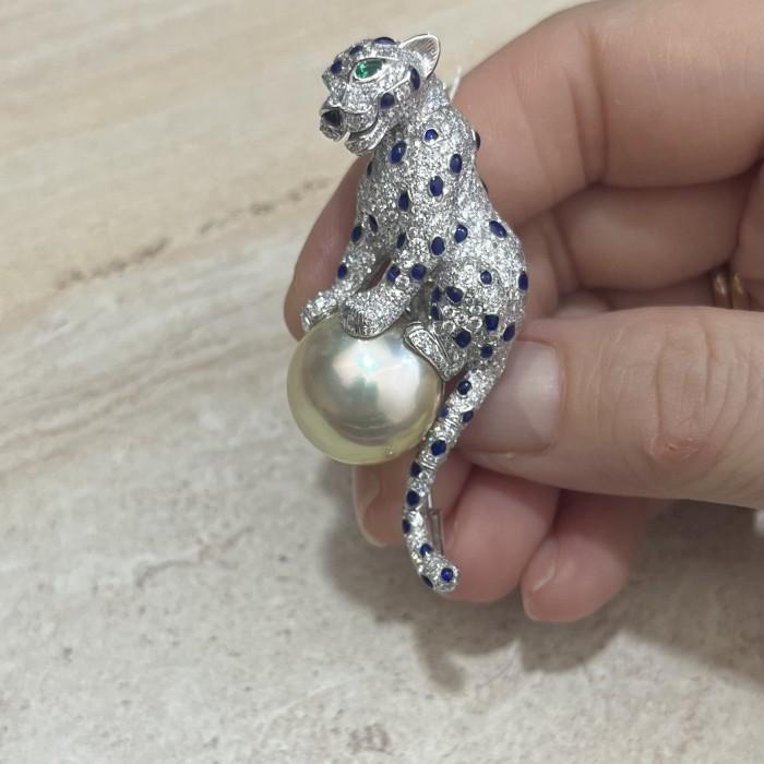 Panther pearl sapphire Brooch 18k white gold-Diamond Jewelry