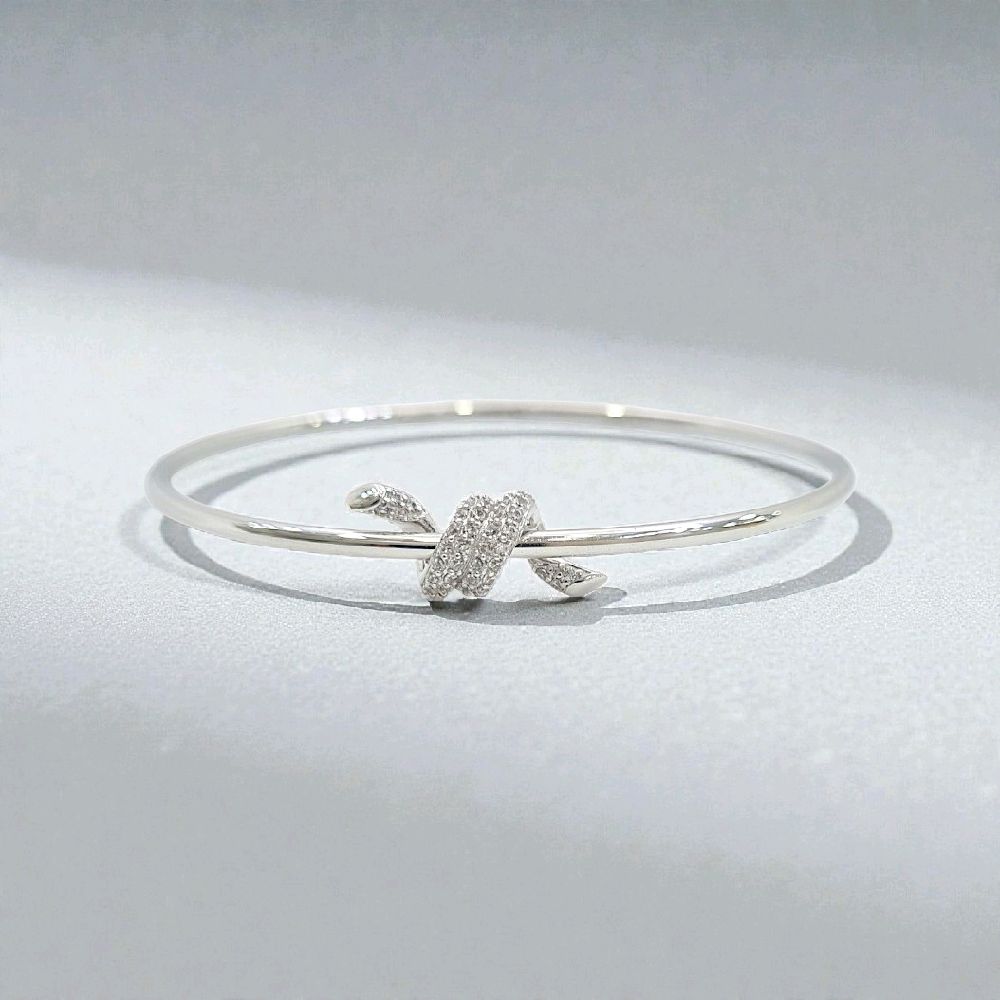 Knot White Gold Bangle Bracelet 17K / Gelang Emas Putih Knot 17K / Diamond Jewelry / 475GMS343LS