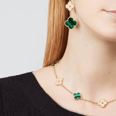 Clover Malechite VOC earring Diamond Jewelry