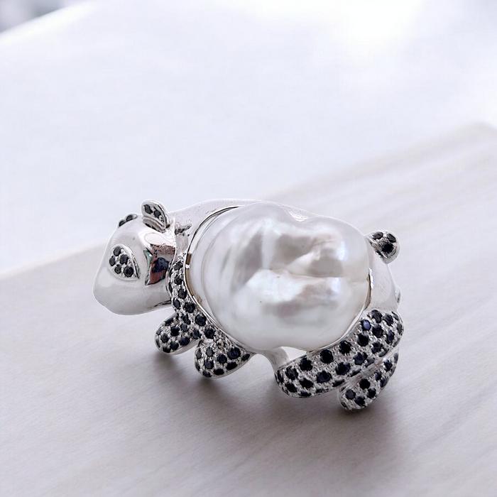 Panda Pearl Black Diamond 18K / Diamond Jewelry