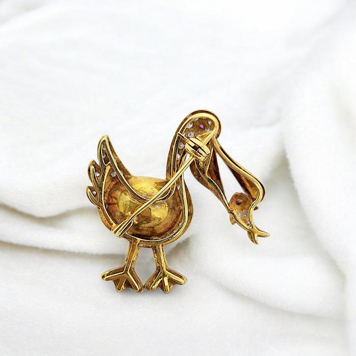 Pelikan Pearl Diamond Clip 18K / Diamond Jewelry