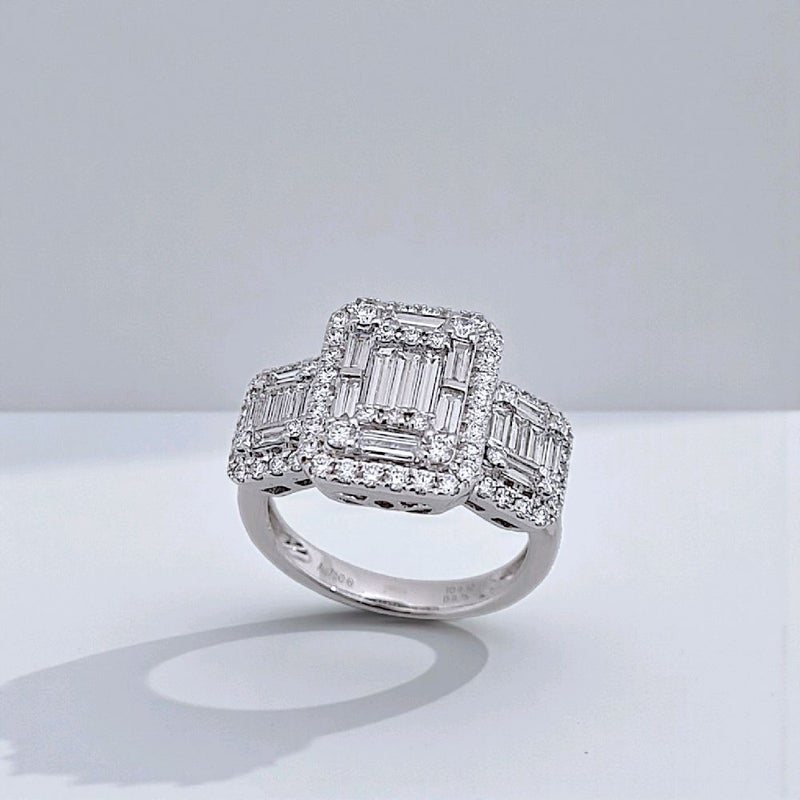 Tri Baguette Diamond Ring 18K / Cincin Berlian Tiga Baguette 18K / Diamond Jewelry 370CB14100VIONLS -HT
