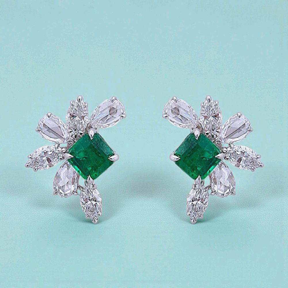 Leaf Emerald Diamond Earring 18K / Anting Berlian Emerald Daun 18K / Diamond Jewelry 20BA7000VN-HT