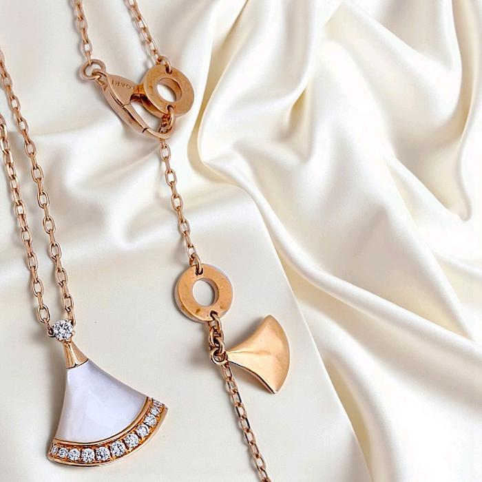 Diva MOP Diamond Necklace 18K / Kalung Berlian Diva Mutiara 18K / Diamond Jewelry  397KBDAB63800LS-HT
