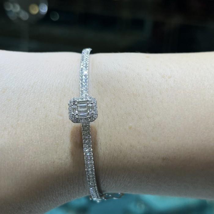 Baguette Half Diamond Bangle 18K Diamond Jewelry-1GBKV11300WP-HT