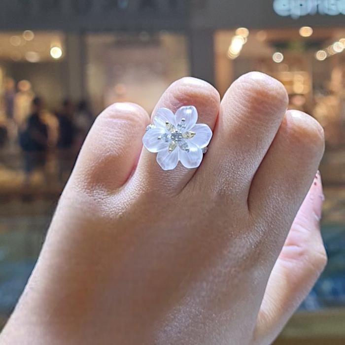 Flower Diamond Ring 18K / Diamond Jewelry