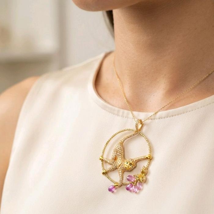 Gold Animal Pendant 18K / Liontin Emas Hewan 18K / Diamond Jewelry / 30LM10WP