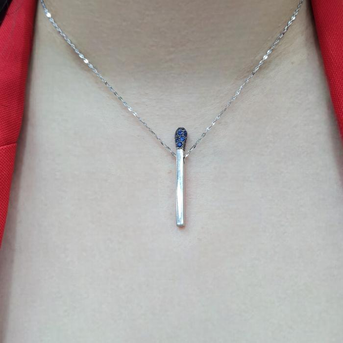 Matches Liontin Blue Sapphire 18K / Diamond Jewelry