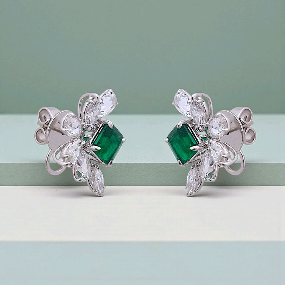 Leaf Emerald Diamond Earring 18K / Anting Berlian Emerald Daun 18K / Diamond Jewelry 20BA7000VN-HT