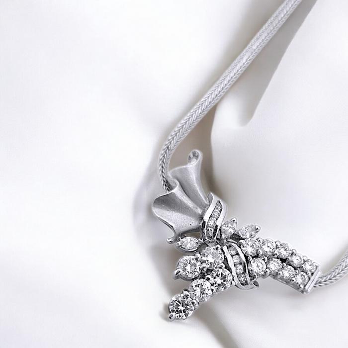 Flower Diamond Necklace 18K / Diamond Jewelry
