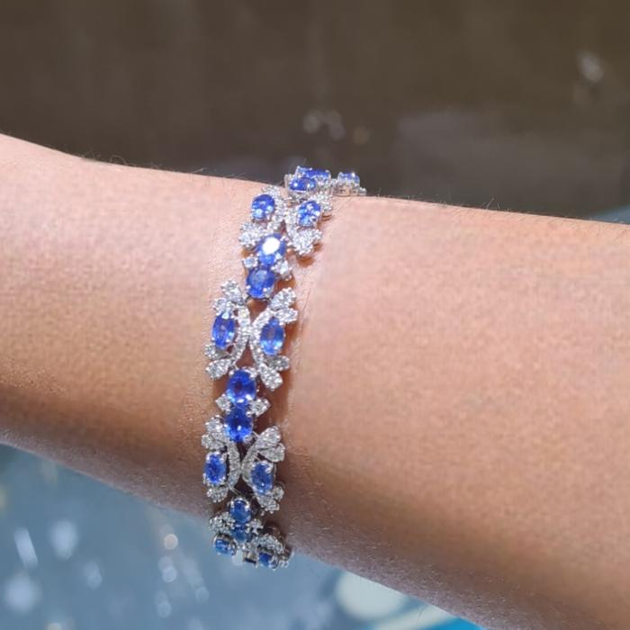 Blue Sapphire Bracelet 18K / Diamond Jewelry