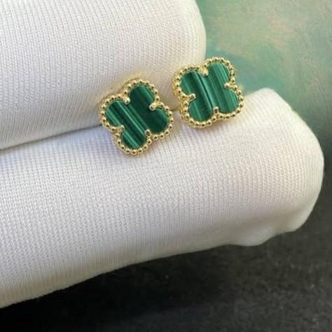 Sweet alhambra VCA gold 18 K Diamond Jewelry