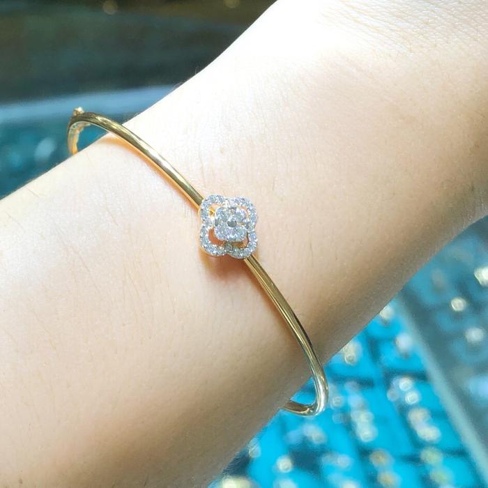 Gelang Emas Model Clover 700K-Diamond Jewelry