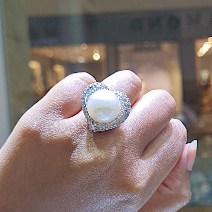 Love Pearl Diamond Ring 18K / Diamond Jewelry