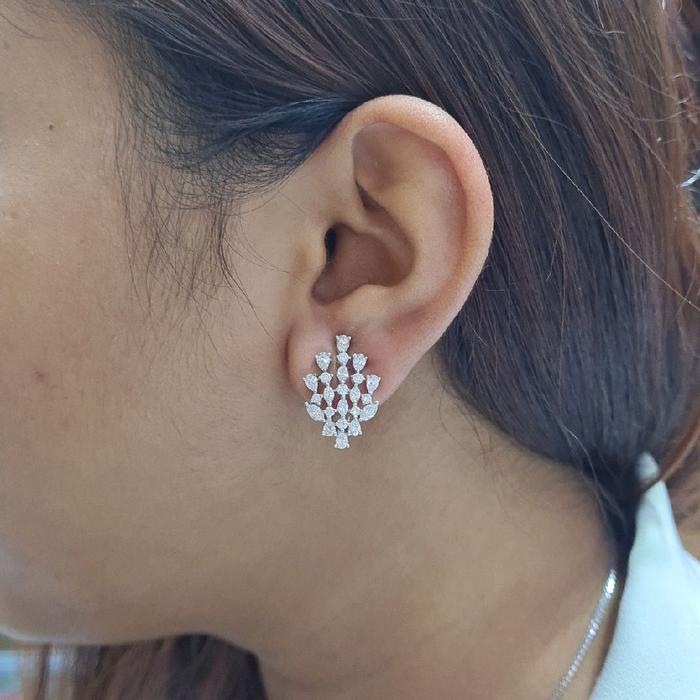 Leaf Diamond Earring 18K / Diamond Jewelry