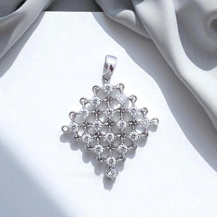 Liontin Mesh Diamond 18K / Diamond Jewelry 18LBGT14300WP-HT