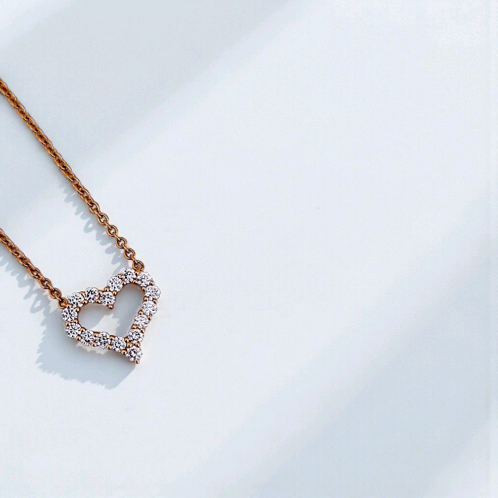 Love Small Diamond Necklace 18K / Kalung Berlian Hati Kecil 18K / Diamond Jewelry 133KBD52000AB -HT