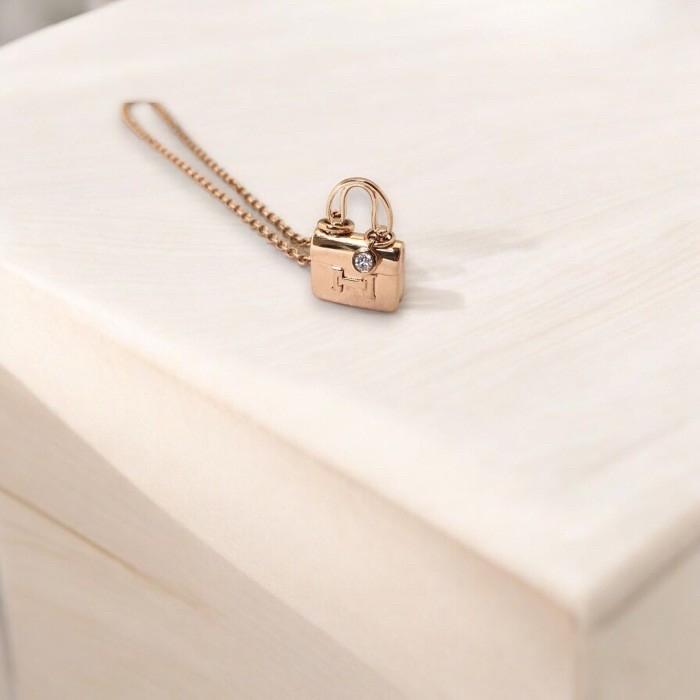 Amulette bag H pendant 18k diamond kelly-Diamond Jewelry