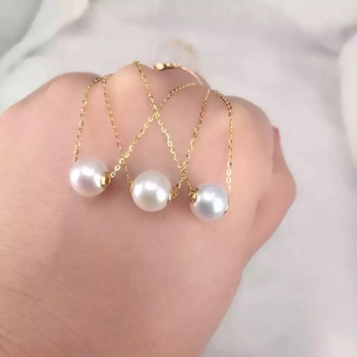 Pearl necklacle with 18 K Gold Diamond Jewelry