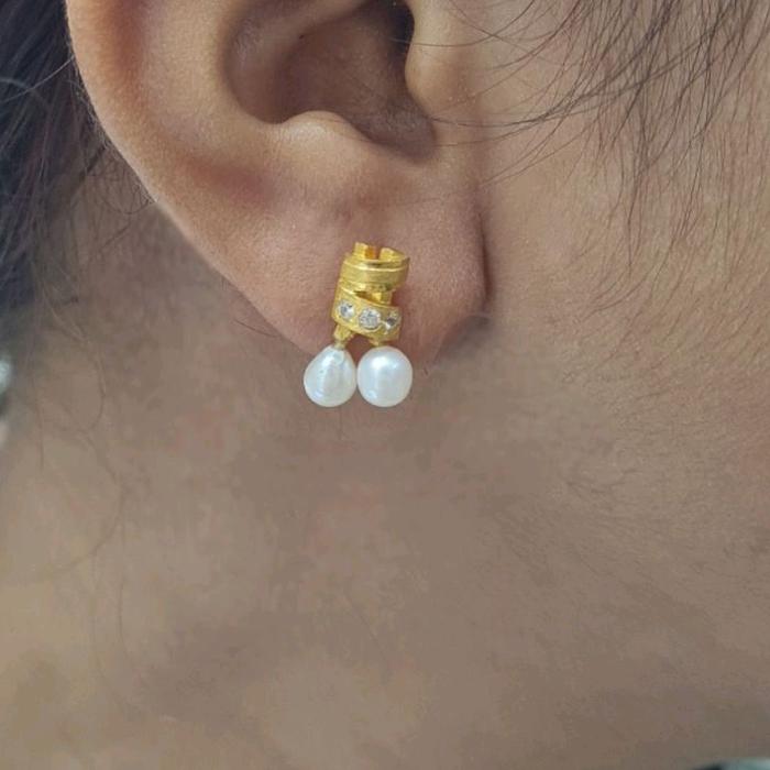 Anting Mas Mutiara Model Bambu 23K-Diamond Jewelry-298AMSWP3