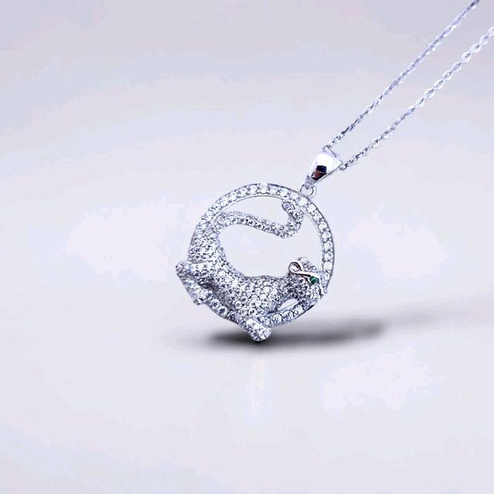 Panther White Gold Pendants 18K / Liontin Emas Putih Panther 18K / Diamond Jewelry / 169LMSWP5
