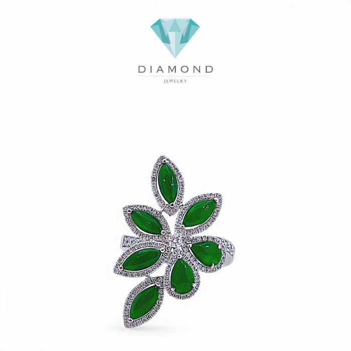 Green Jade Ring 18K / Diamond Jewelry
