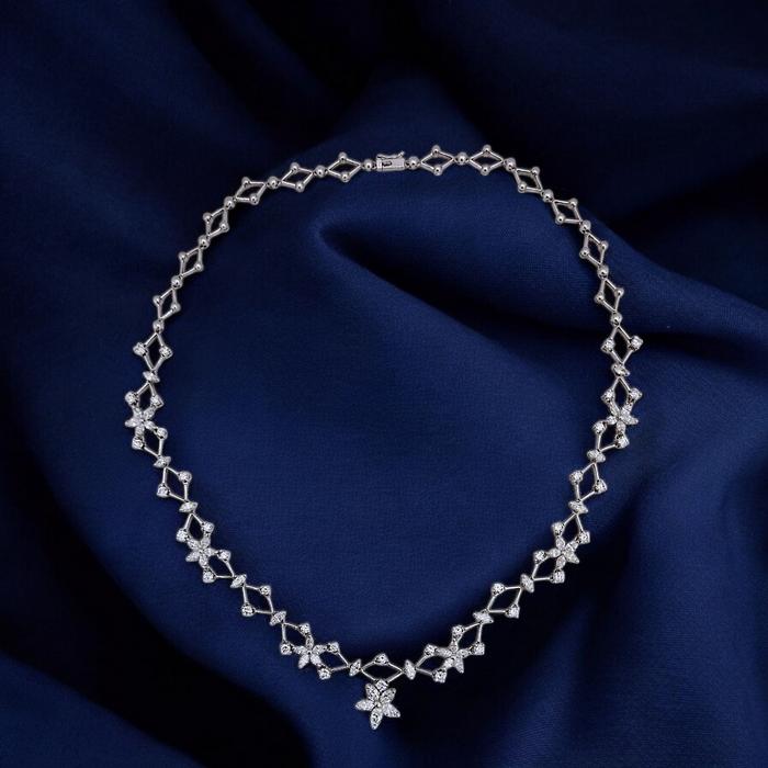 Flower Diamond Necklace 18K / Diamond Jewelry