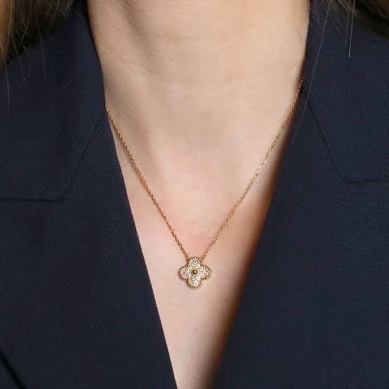 Diamond clover vintage vc necklace 18k Gold-Diamond Jewelry