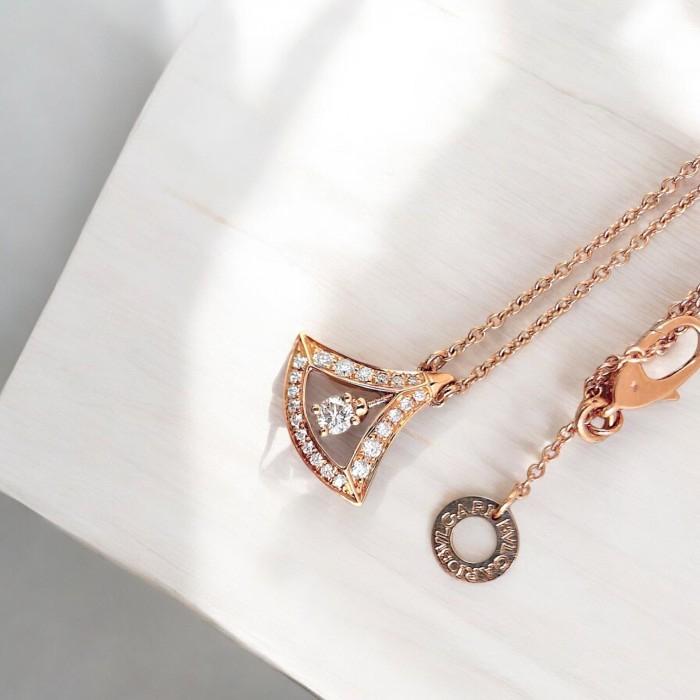 Diva's Dream Pave Necklace / Diamond Jewelry-4KBD3357DM