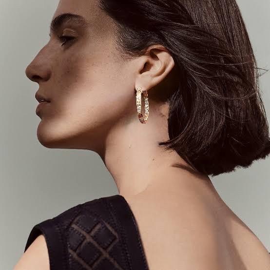 Love pave diamond earring 18k crt-Diamond Jewelry