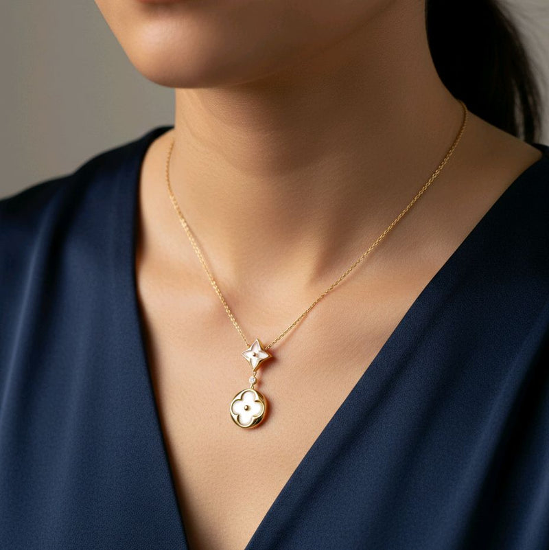 Rose Gold Diamond Necklace 18K / Kalung Emas Mawar Berlian 18K / Diamond Jewelry / 150KBD85000AB