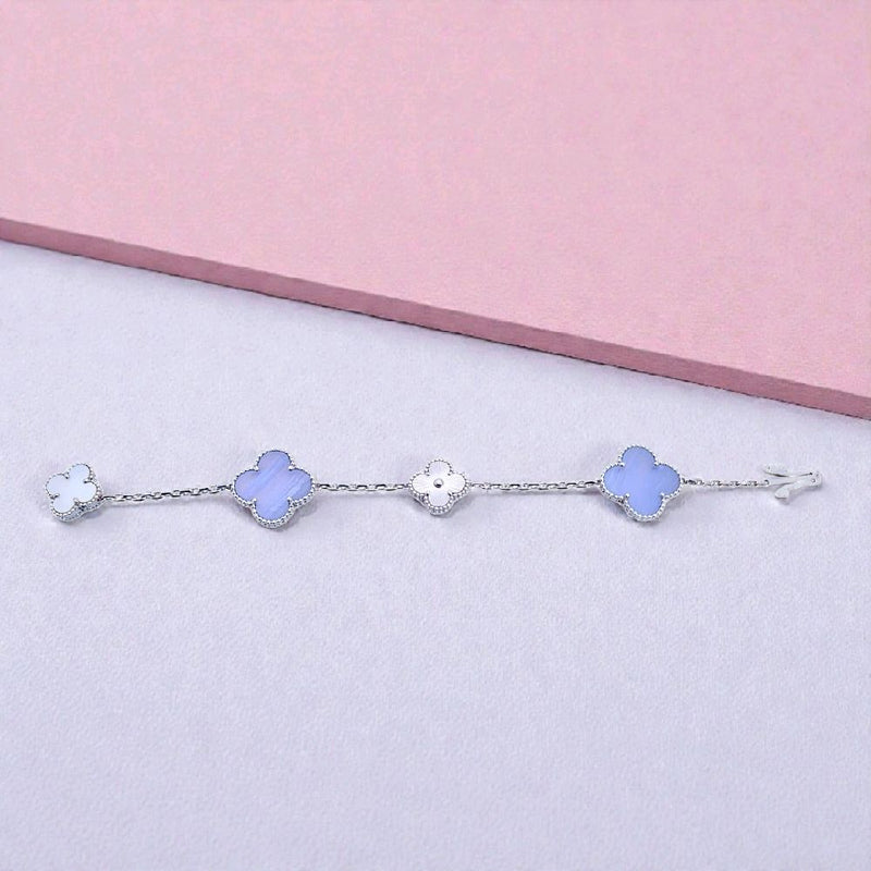 Clover magic Chalcedony Bracelet  mix white gold and mop 18K / Gelang Bunga clover magic chalcedony mutiara emas putih18K / Diamond Jewelry / 439GBD1393RY