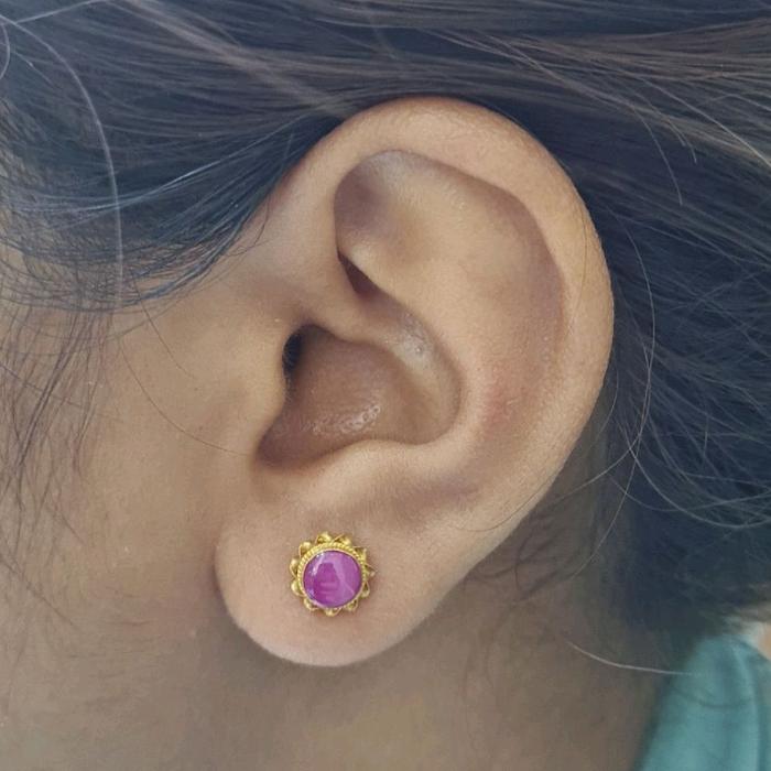 Anting Mas Batu Pink Model Bunga 23K-Diamond Jewelry-331AMSWP2