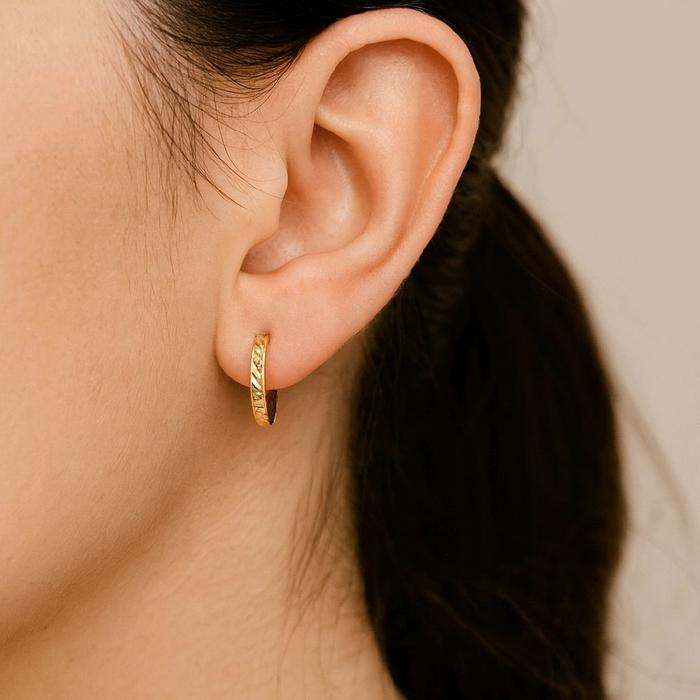 Circle Gold Earring 700K / Anting Emas Bulet 700K / Diamond Jewelry 415AMS088LS-HT