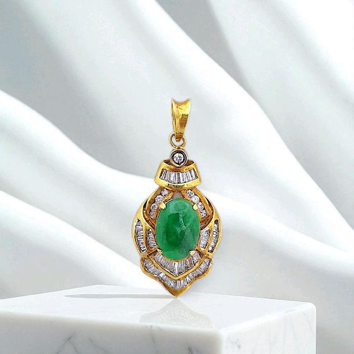 Liontin Giok Diamond 18K / Diamond Jewelry 27BLKV1030WP