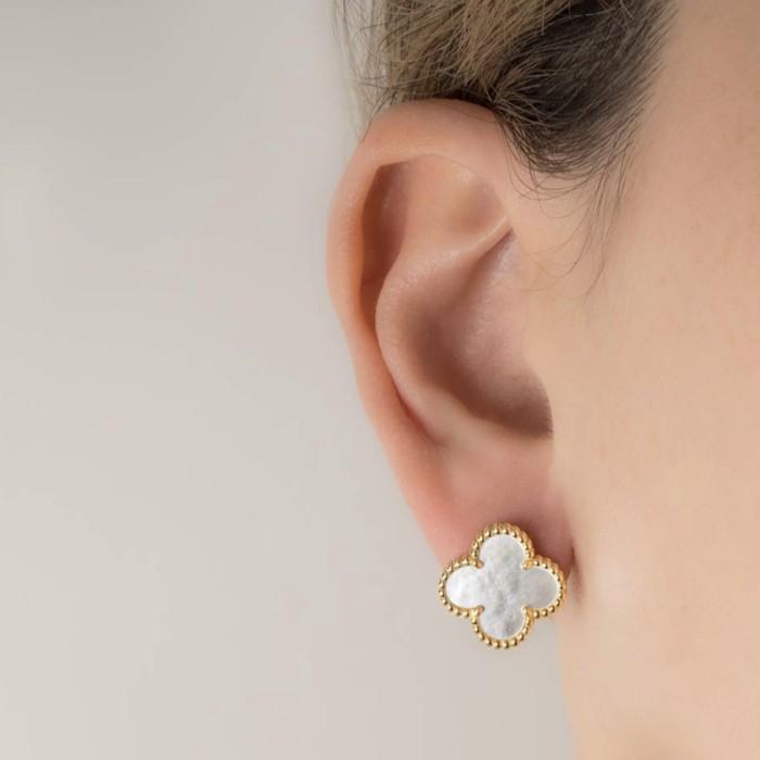 Vintage alhambra VCA earring Mother of Pearl 18K gold Diamond Jewelry