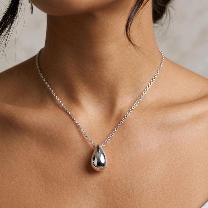 Teardrop White Gold Pendants 17K / Liontin Emas Putih Teardrop 17K / Diamond Jewelry / 281LMS047LS