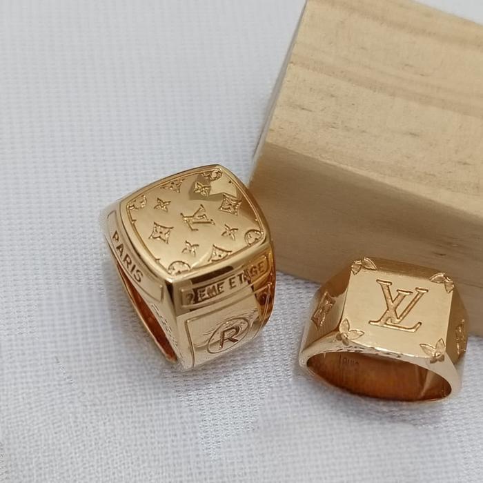 Signet monogram ring unisex 18k gold-Diamond Jewelry