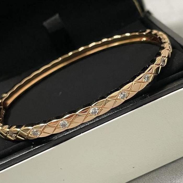 Quilt diamond bangle white gold 18k/gelang quilt emas putih  -Diamond Jewelry