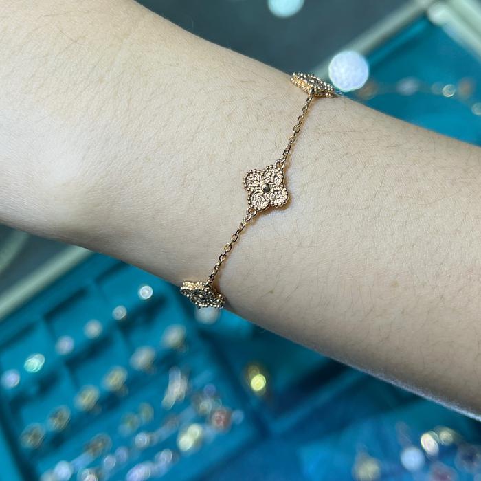 Vca Vintage/sweet alhambra gold bracelet 18K Gold Diamond Jewelry