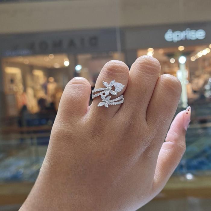 Butterfly Vintage Diamond Ring 18K / Diamond Jewelry/ cincinn  Emas Berlian bunga kupu