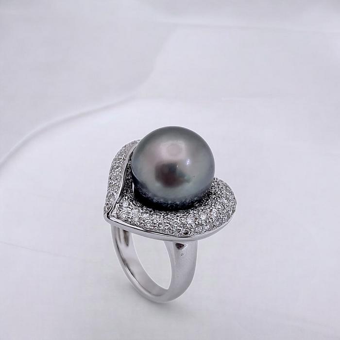 Heart Pearl Diamond Ring 18K / Diamond Jewelry