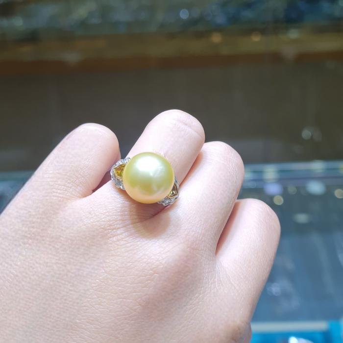 Pearl Diamond Ring 18K / Diamond Jewelry