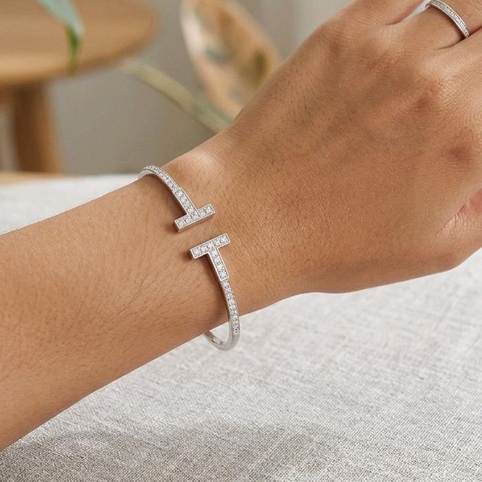 Double T Bangle Diamond 18K / Gelang Double T Berlian 18K / Diamond Jewelry / 176GBD138000AB