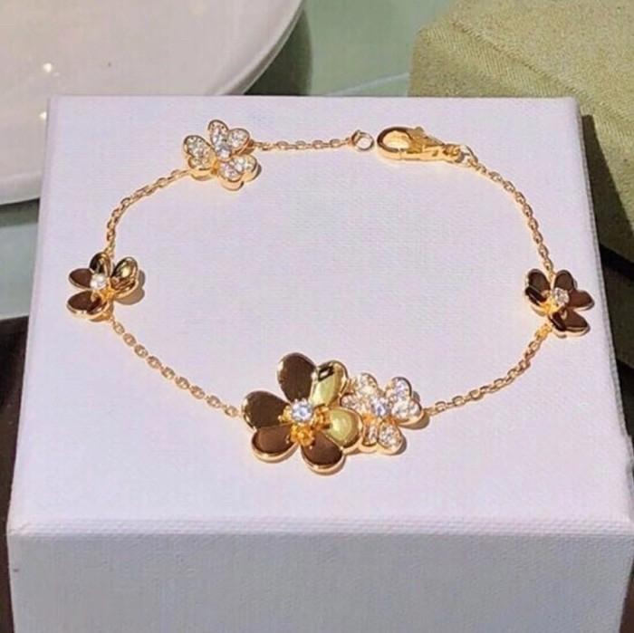 Frivole diamond flower vc 18k gold bracelet- Diamond Jewelry
