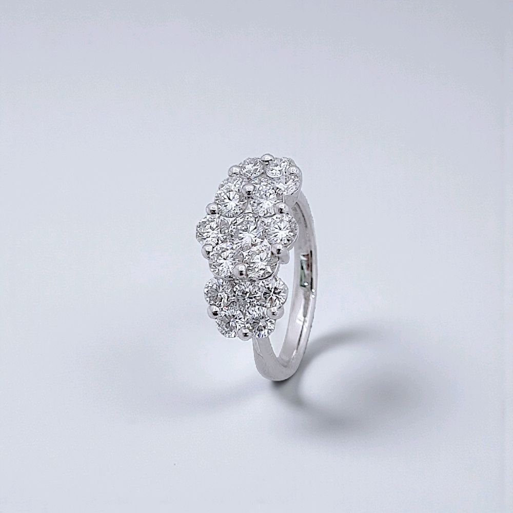 Tri Flower Diamond Ring 18K / Cincin Berlian Tiga Bunga 18K / Diamond Jewelry 373CB17300KVLS -HT